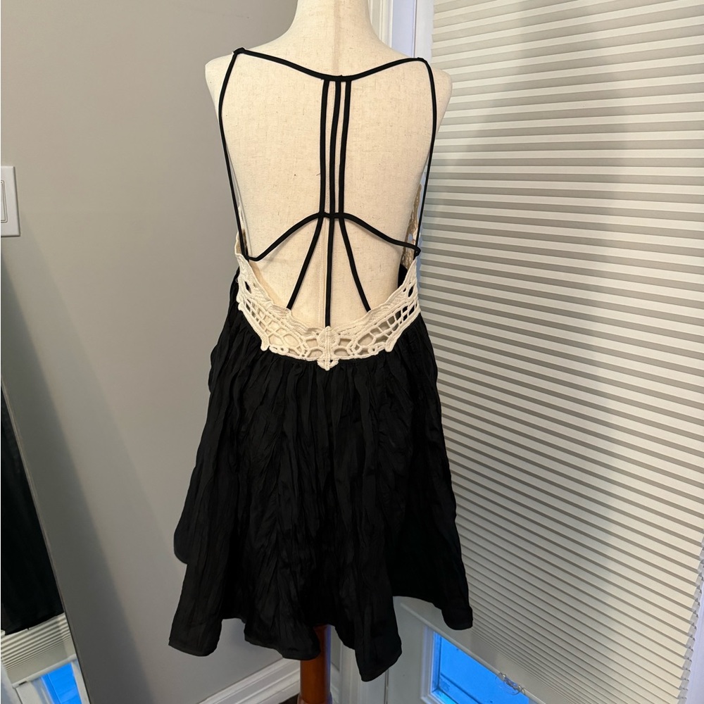 Shop the Trends | Black Sundress with White Crochet Detail | Large - Picture 2 of 8